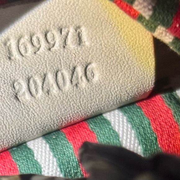 AUTHENTIC GUCCI BRITT INTERLOCKING GG BUTTERY CALF LEATHER ZIP TOTE-169971204046 - Picture 8 of 9